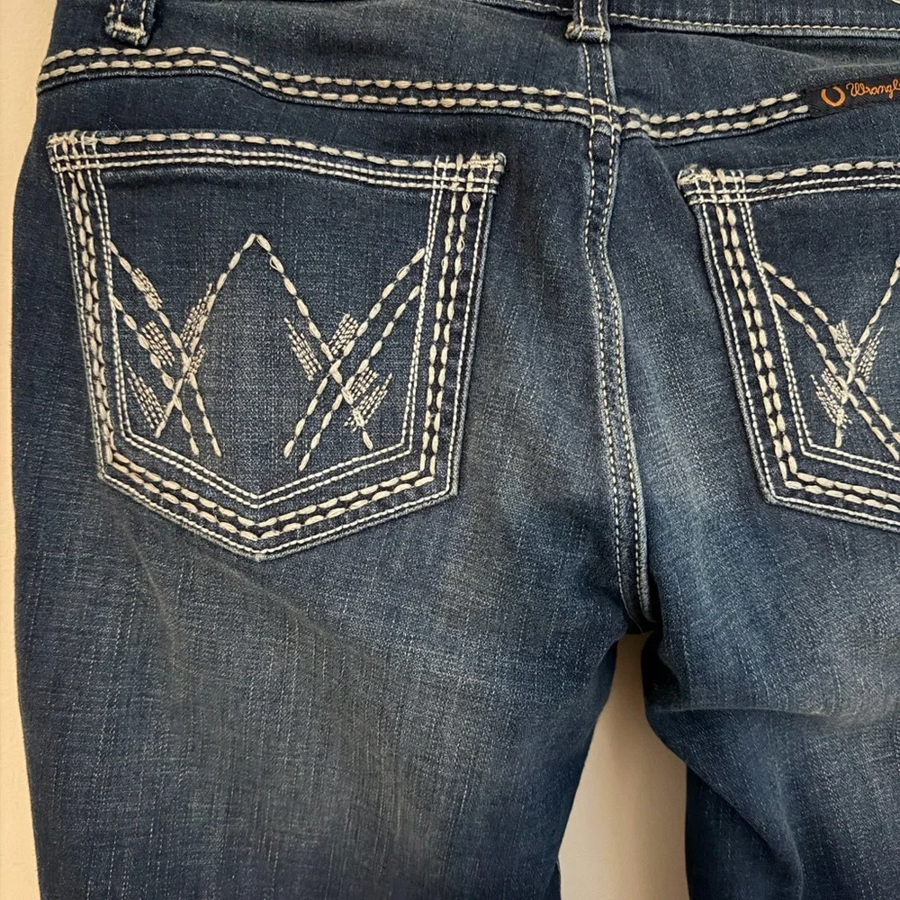 Wrangler Shiloh Riding jeans size 7 stretch denim‎ embroidered western rodeo